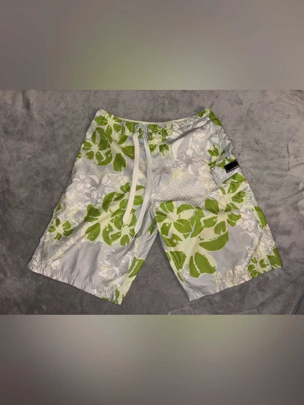 Oakley Men's Floral Board Shorts 32 Drawstring Green Gray White Beach Tropical